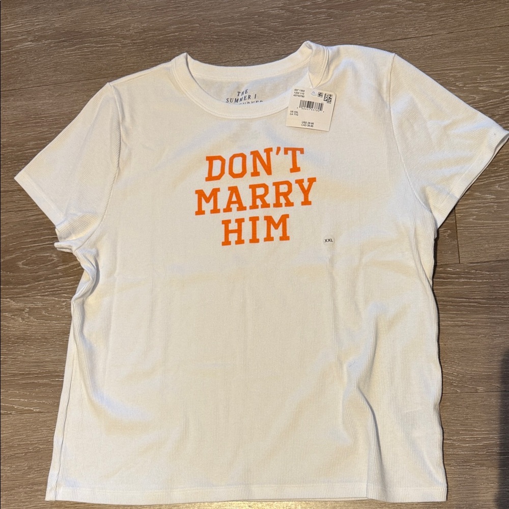 NWT The Summer I Turned Pretty Merch American Eagle